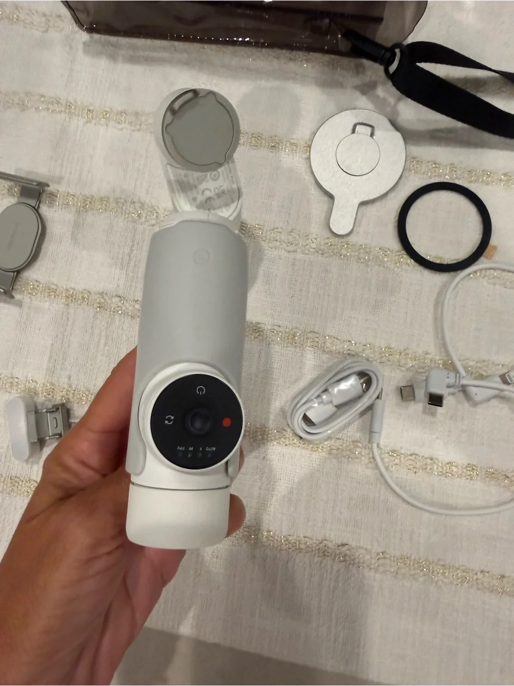 Insta360 Flow White Handheld Gimbal/Accessory Kit
